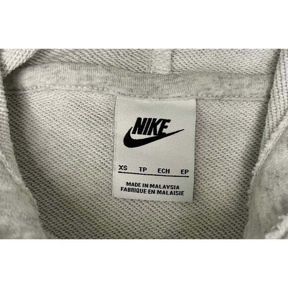Nike Light Grey Cropped Hoodie XS – High Low Hem, Small Swoosh Logo - Picture 2 of 7